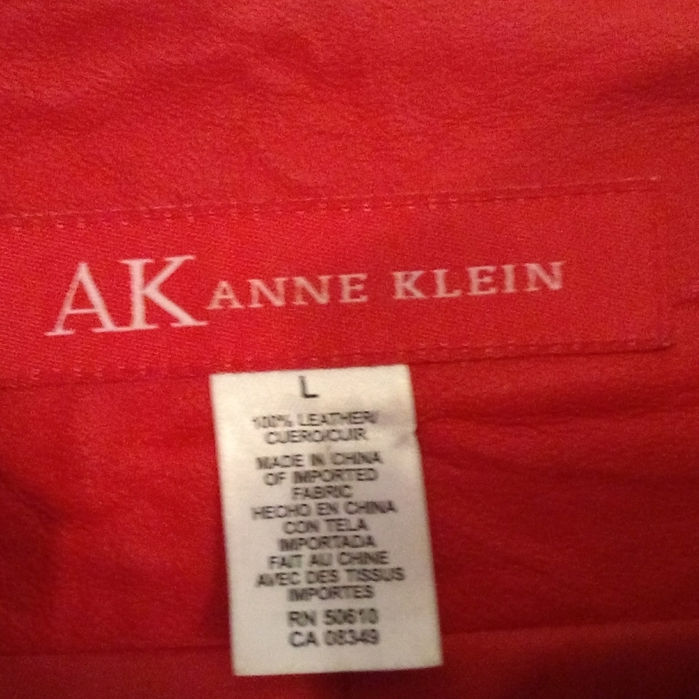 Jacket - Picture 3 of 4